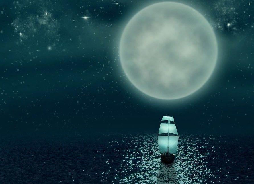 moon, sea, night-4401335.jpg